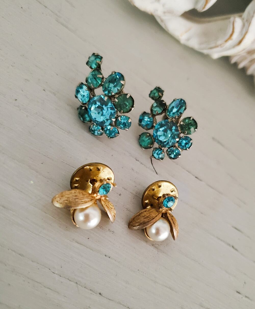 Vintage Pair of Blue and Gold Tone Clip On Earrings